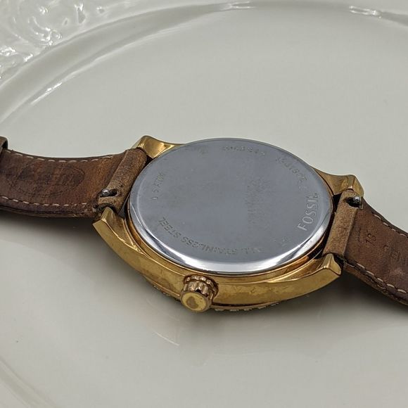 Fossil Watch Pink Face Crystal Circle Leather Band - Picture 4 of 11